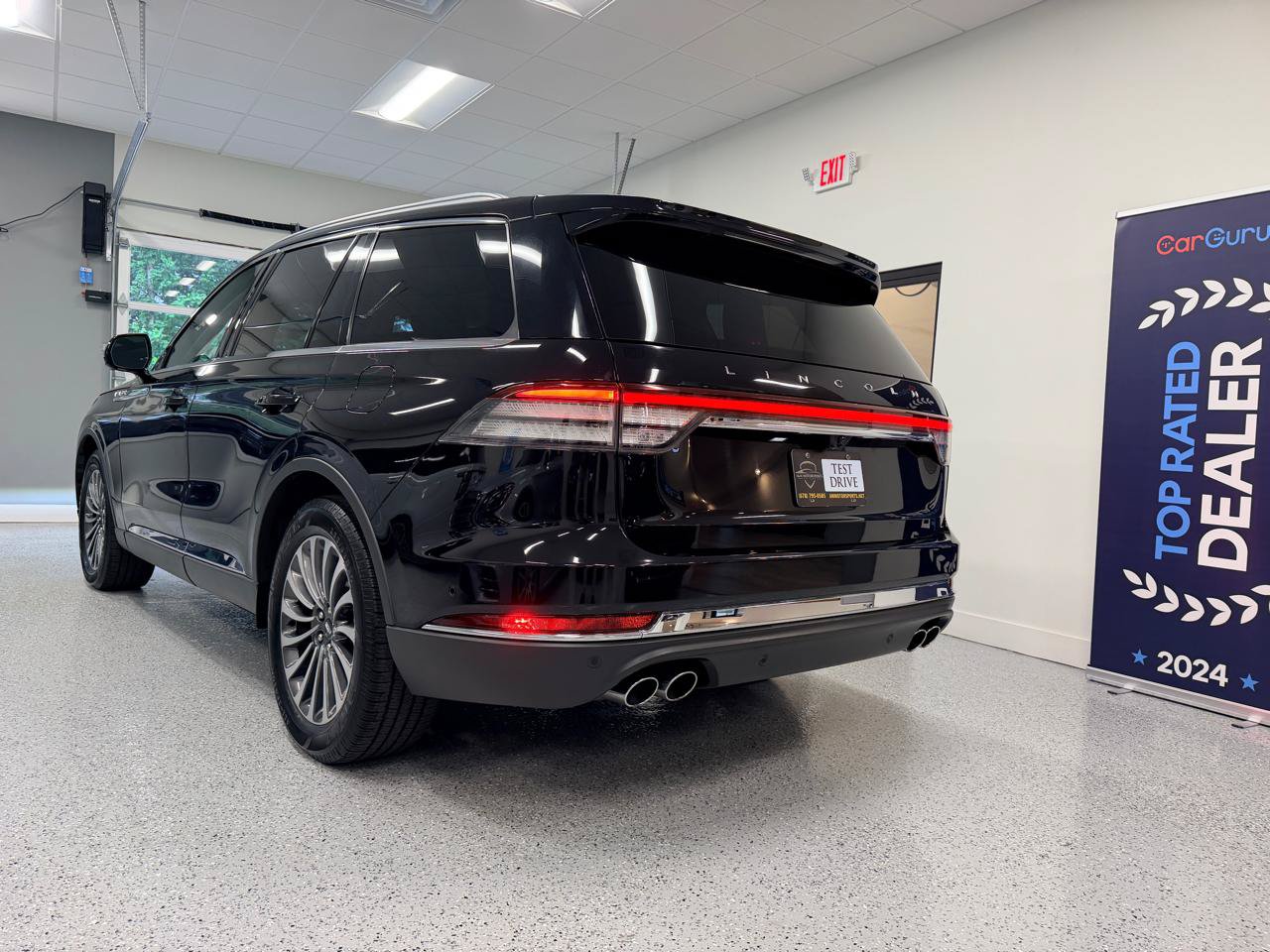 Used 2020 Lincoln Aviator Reserve w/ Equipment Group 201A RWD image 6