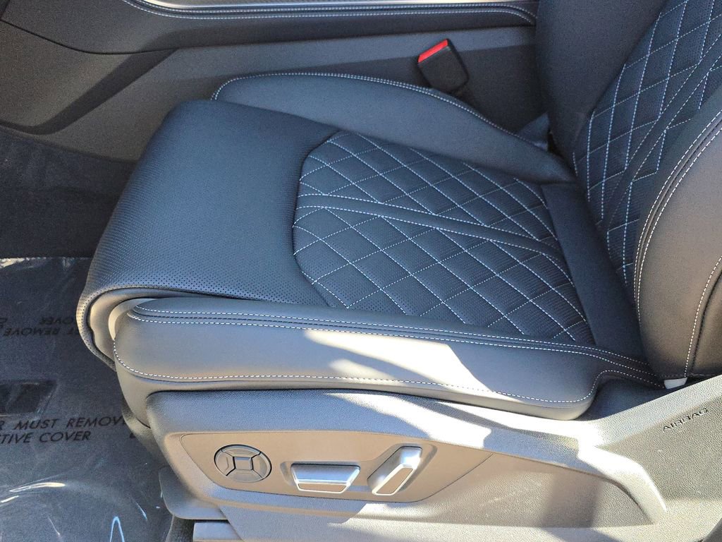 New 2026 Audi SQ7 Premium Plus image 18