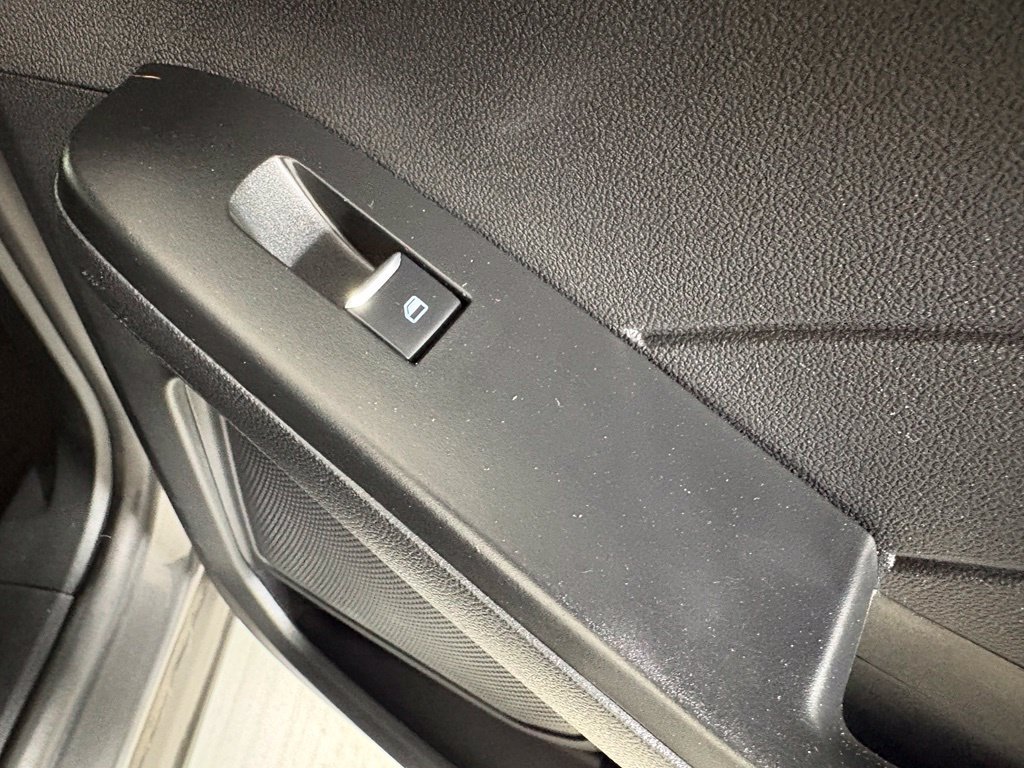 Used 2025 Ford Escape ST-Line FWD image 20