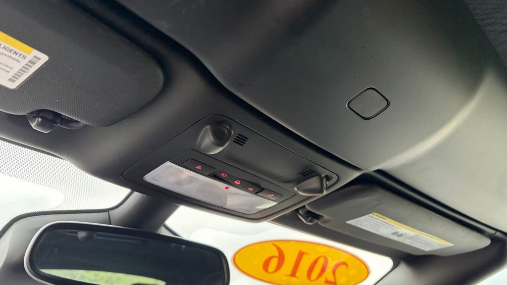 Used 2016 Buick Cascada Premium image 21