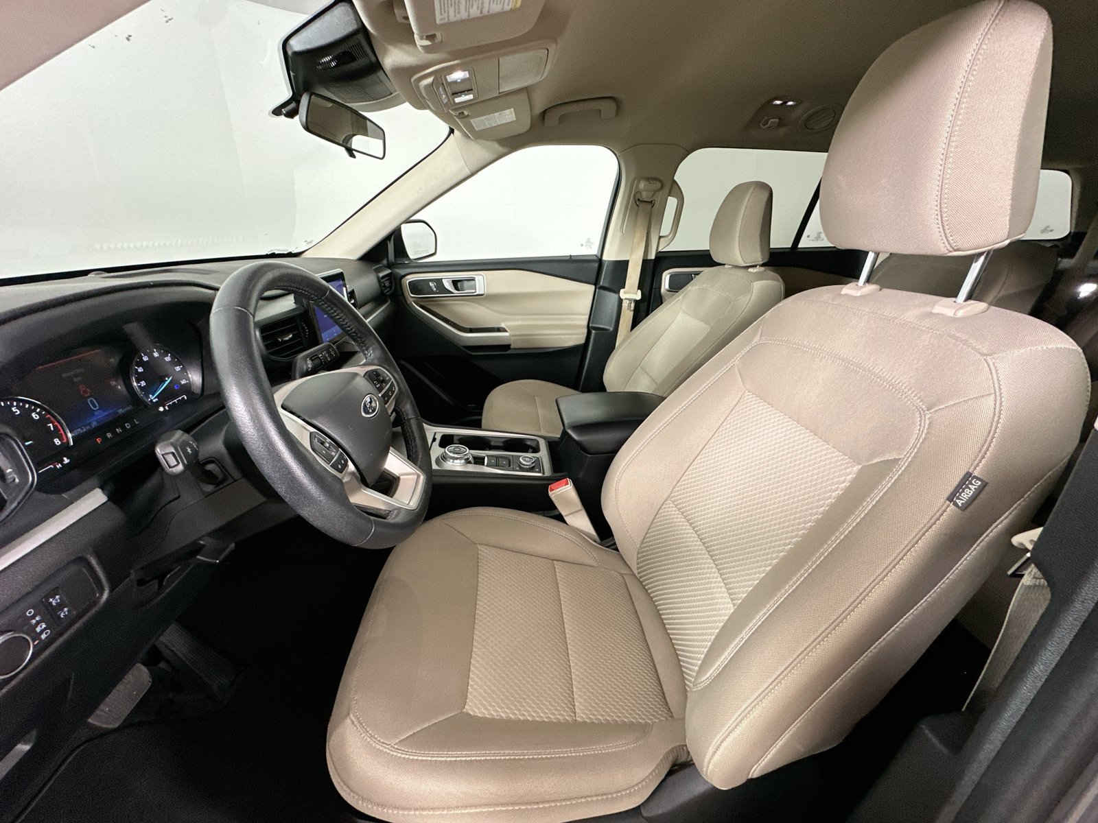 Used 2022 Ford Explorer XLT AWD/4WD image 33