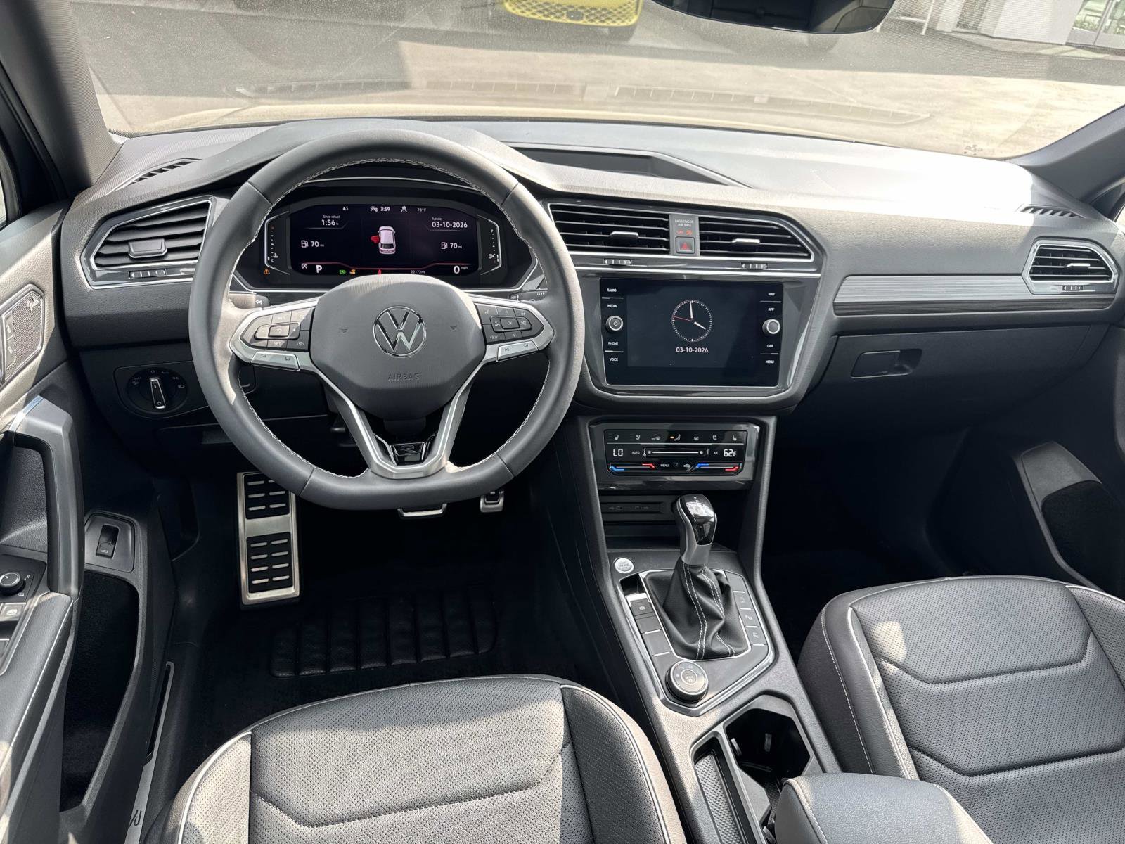 Certified 2023 Volkswagen Tiguan SEL R-Line image 7