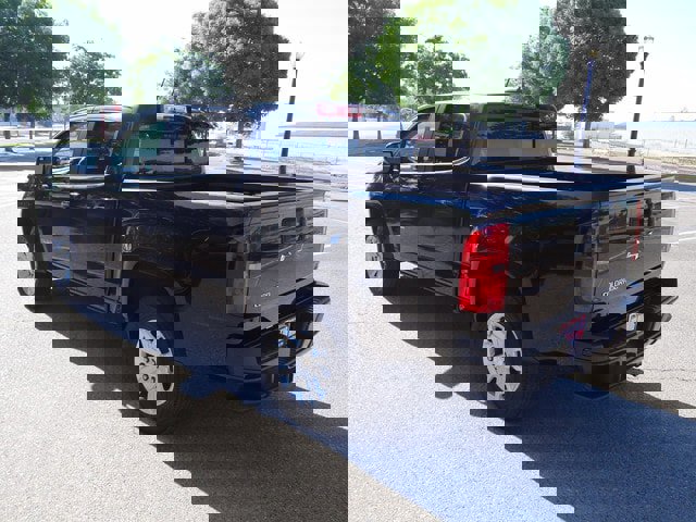 Used 2016 Chevrolet Colorado LT w/ LT Convenience Package image 7