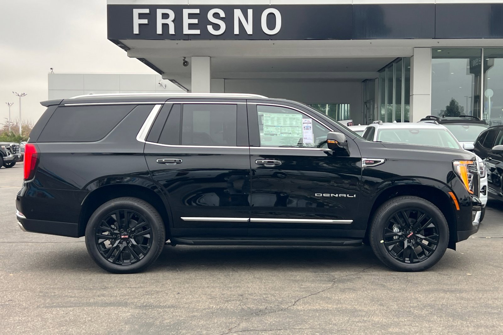 New 2026 GMC Yukon Denali w/ Advanced Technology Package image 4