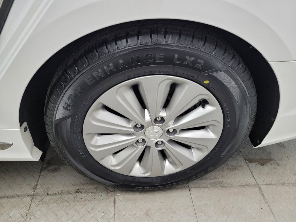 Used 2017 Hyundai Sonata SE image 31