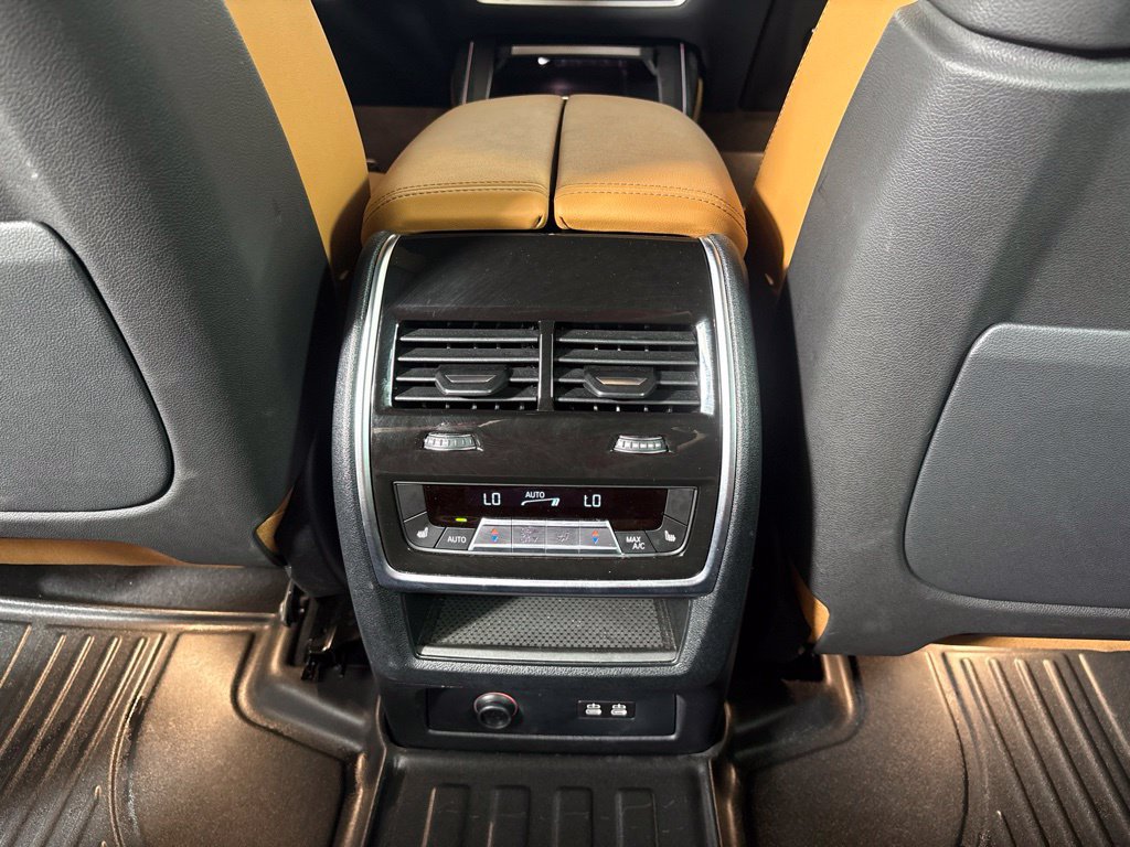Certified 2023 BMW X7 xDrive40i w/ Executive Package AWD/4WD image 32