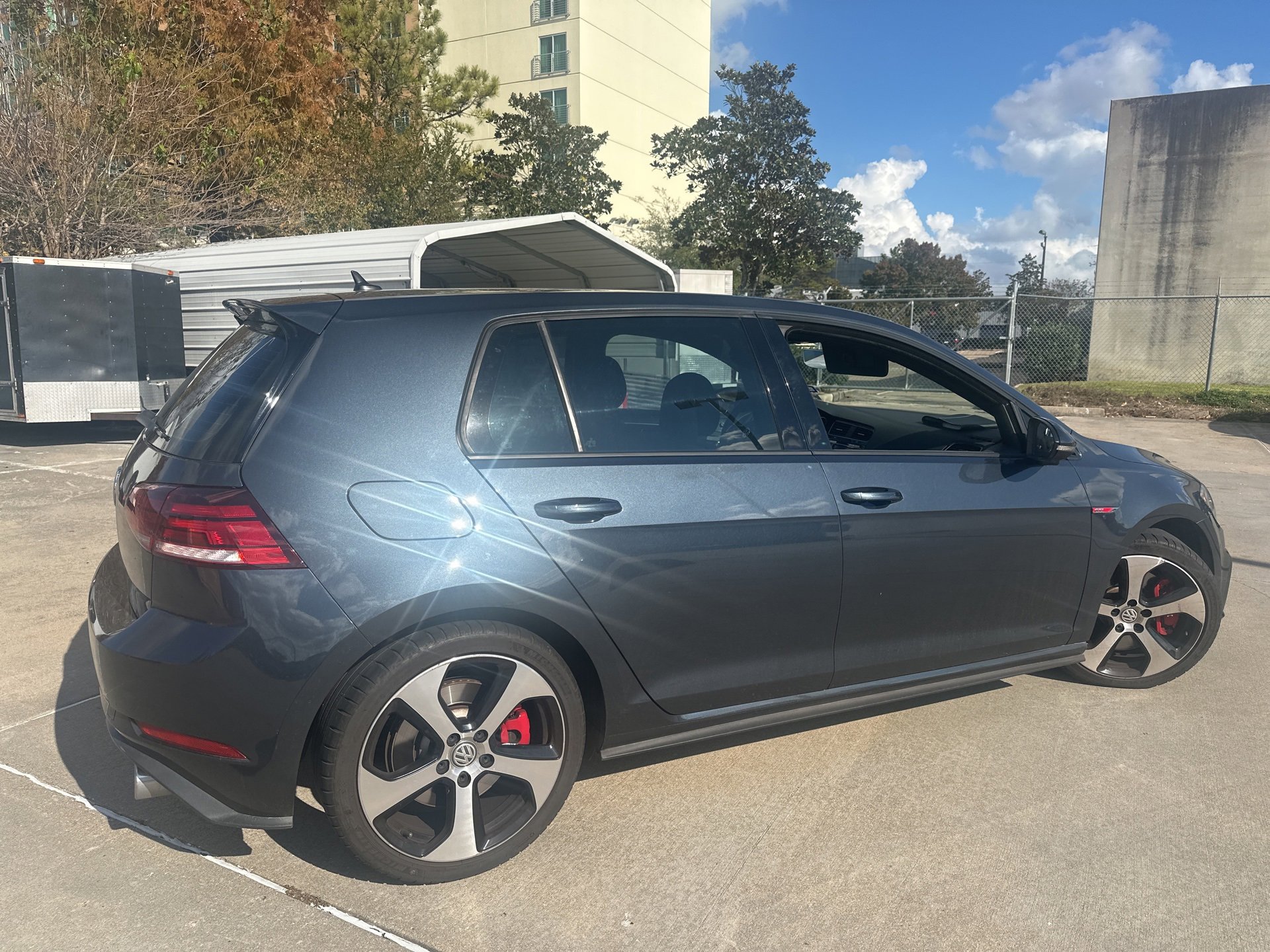 Used 2019 Volkswagen Golf 2.0T S image 5