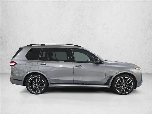 Used 2026 BMW X7 M60i image 4