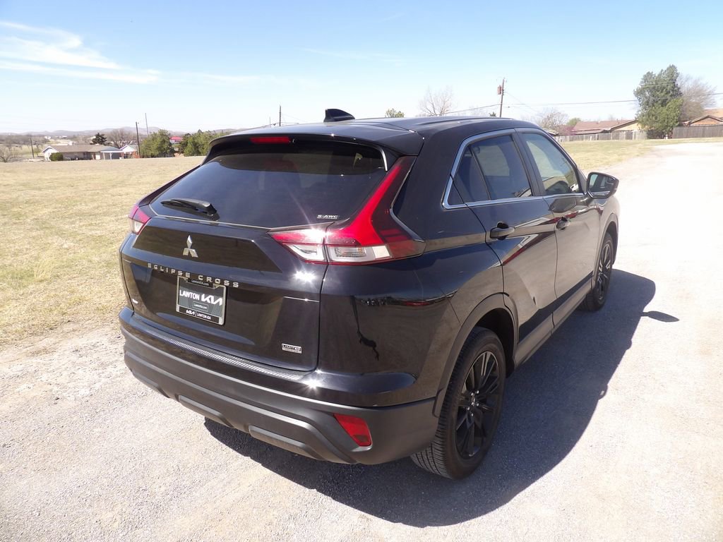 Used 2024 Mitsubishi Eclipse Cross LE image 6