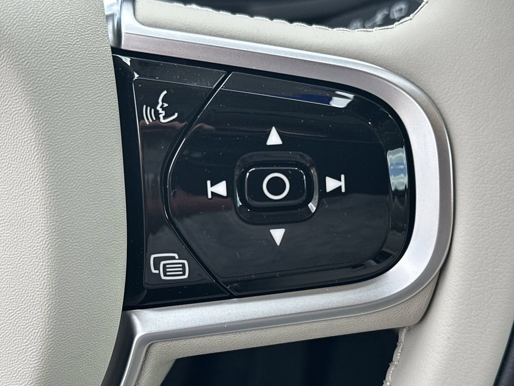 New 2026 Volvo V60 B5 Cross Country Plus w/ Protection Package Premier AWD/4WD image 18