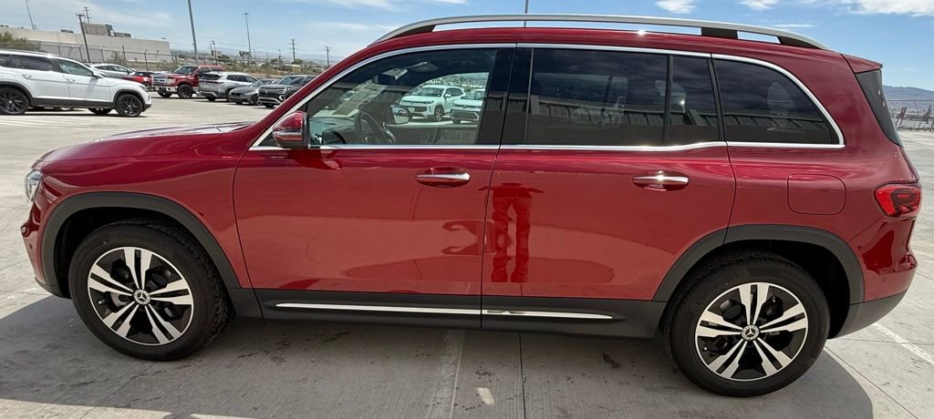 Used 2025 Mercedes-Benz GLB 250 image 5