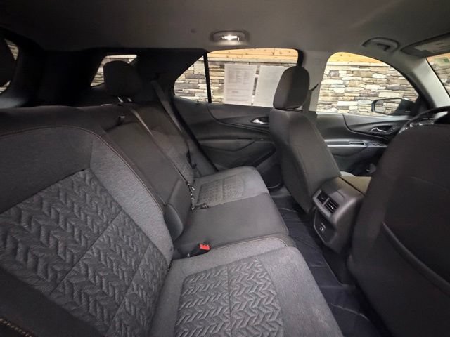 Used 2022 Chevrolet Equinox LT AWD/4WD image 32