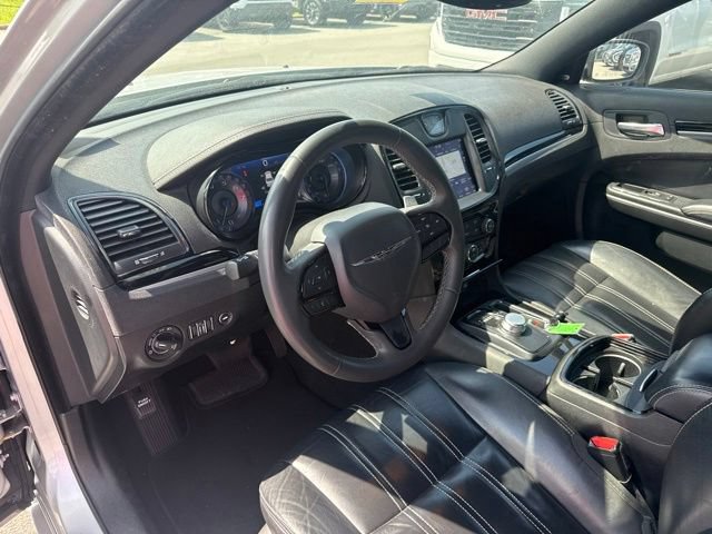Used 2023 Chrysler 300 S RWD image 10