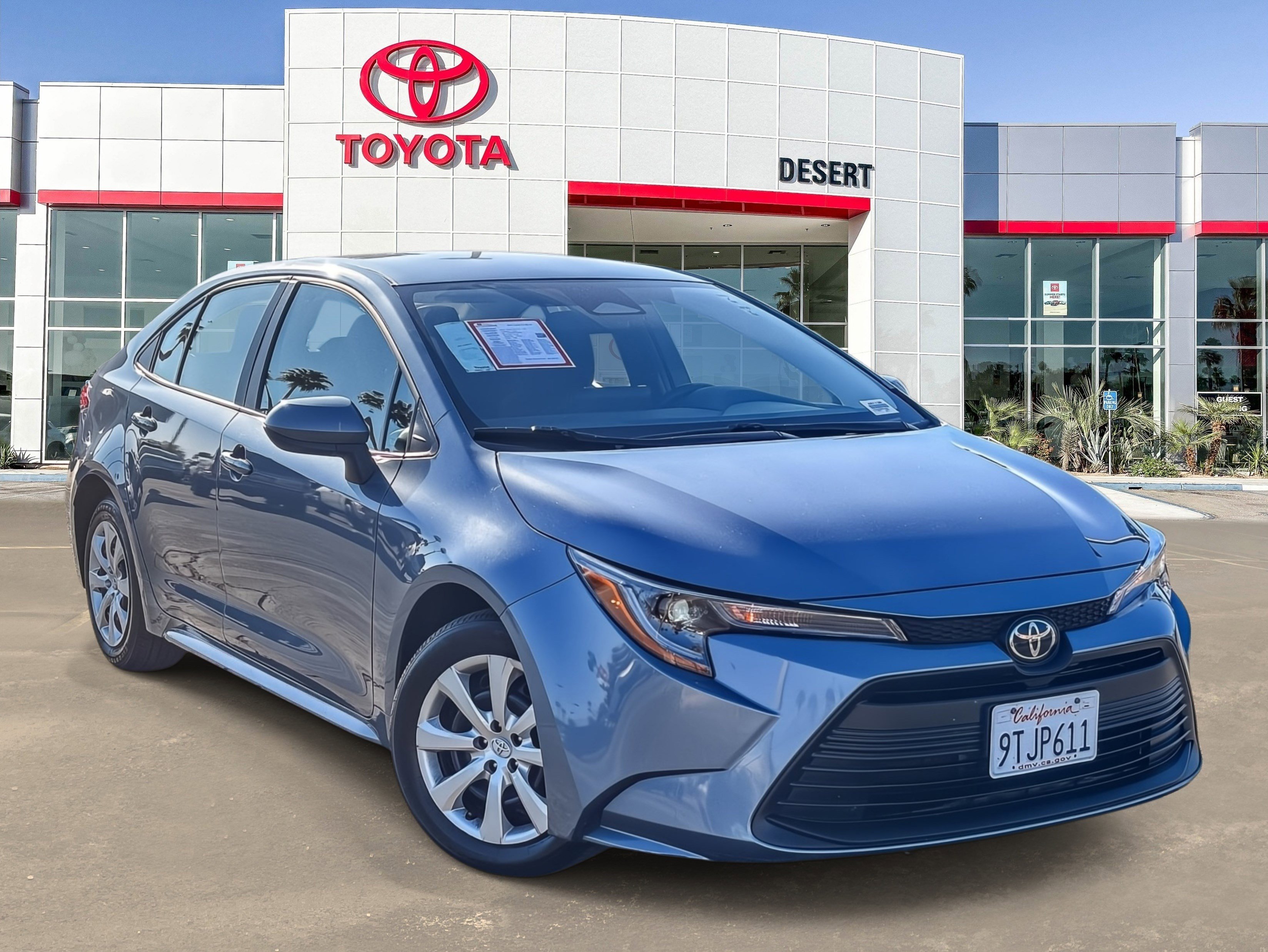 Certified 2025 Toyota Corolla LE image 1