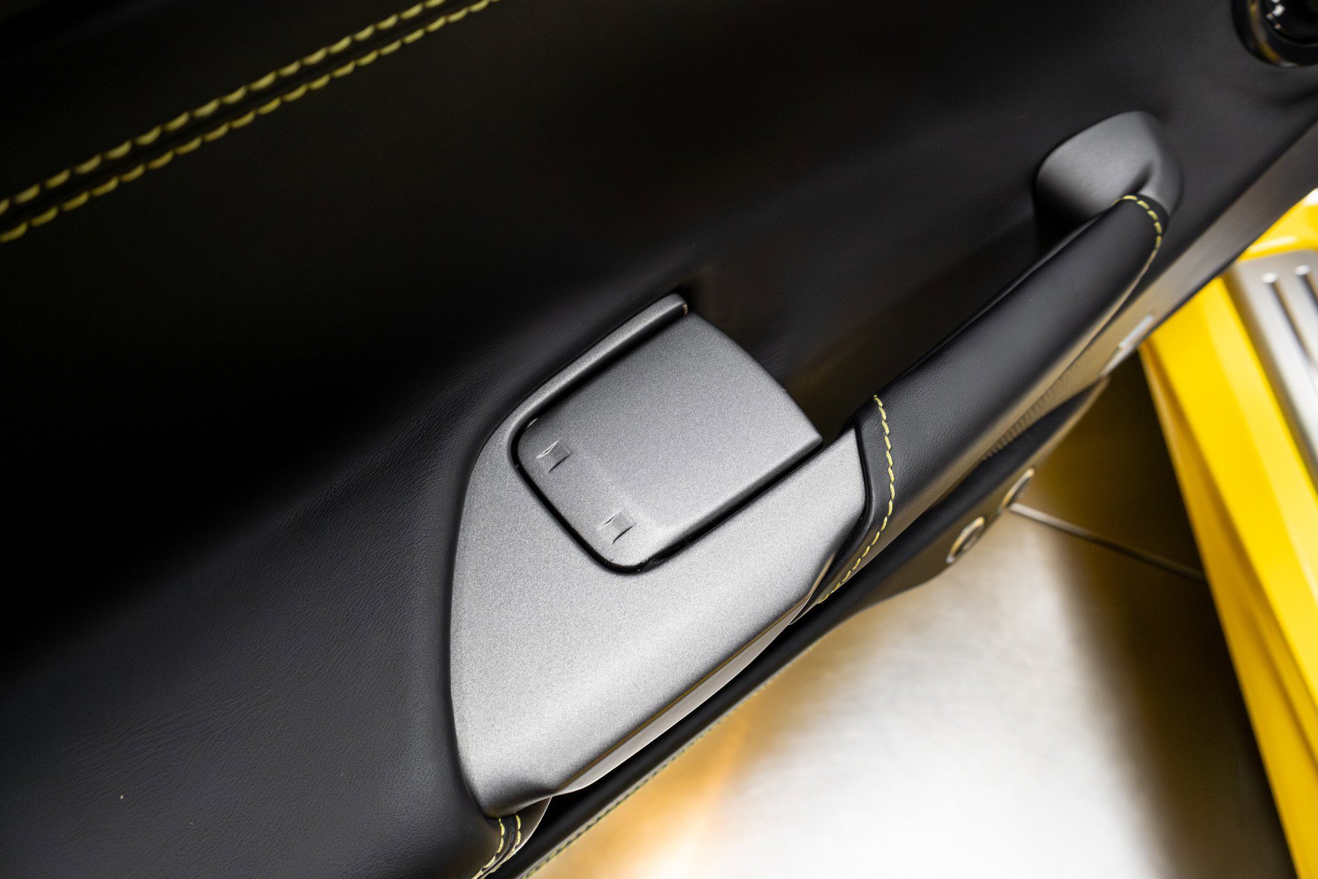 Used 2017 Ferrari 488 Spider image 61