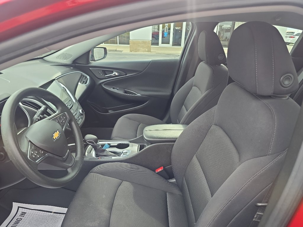 Used 2023 Chevrolet Malibu LT FWD image 12