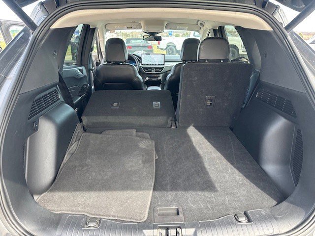 Certified 2023 Ford Escape Platinum AWD/4WD image 28