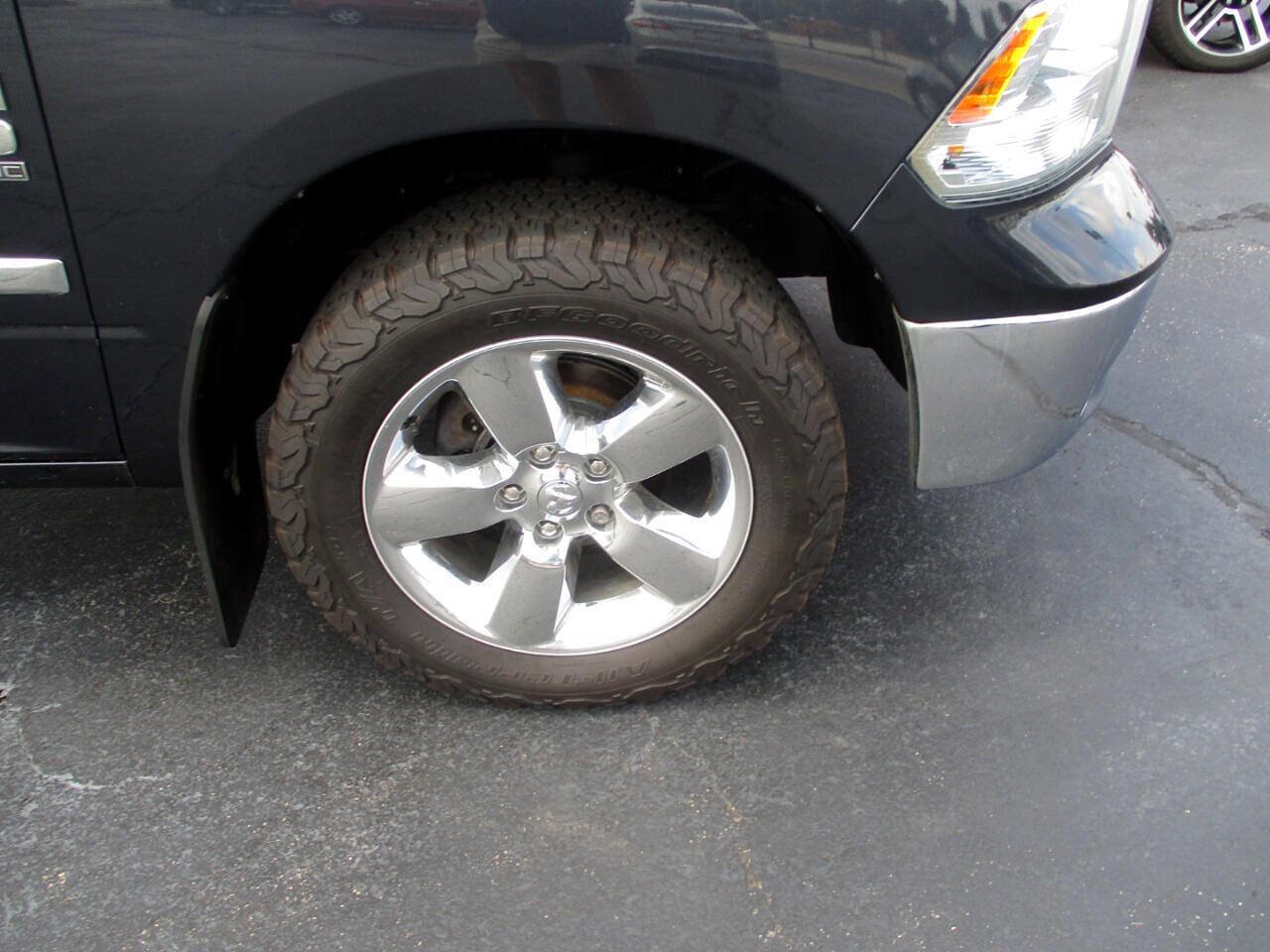 Used 2019 RAM 1500 ST w/ SXT Plus Group image 16