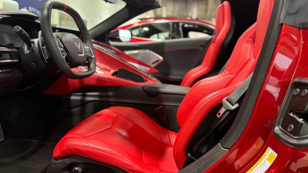 Used 2023 Chevrolet Corvette Stingray Preferred Cpe w/ Z51 Performance Package image 9