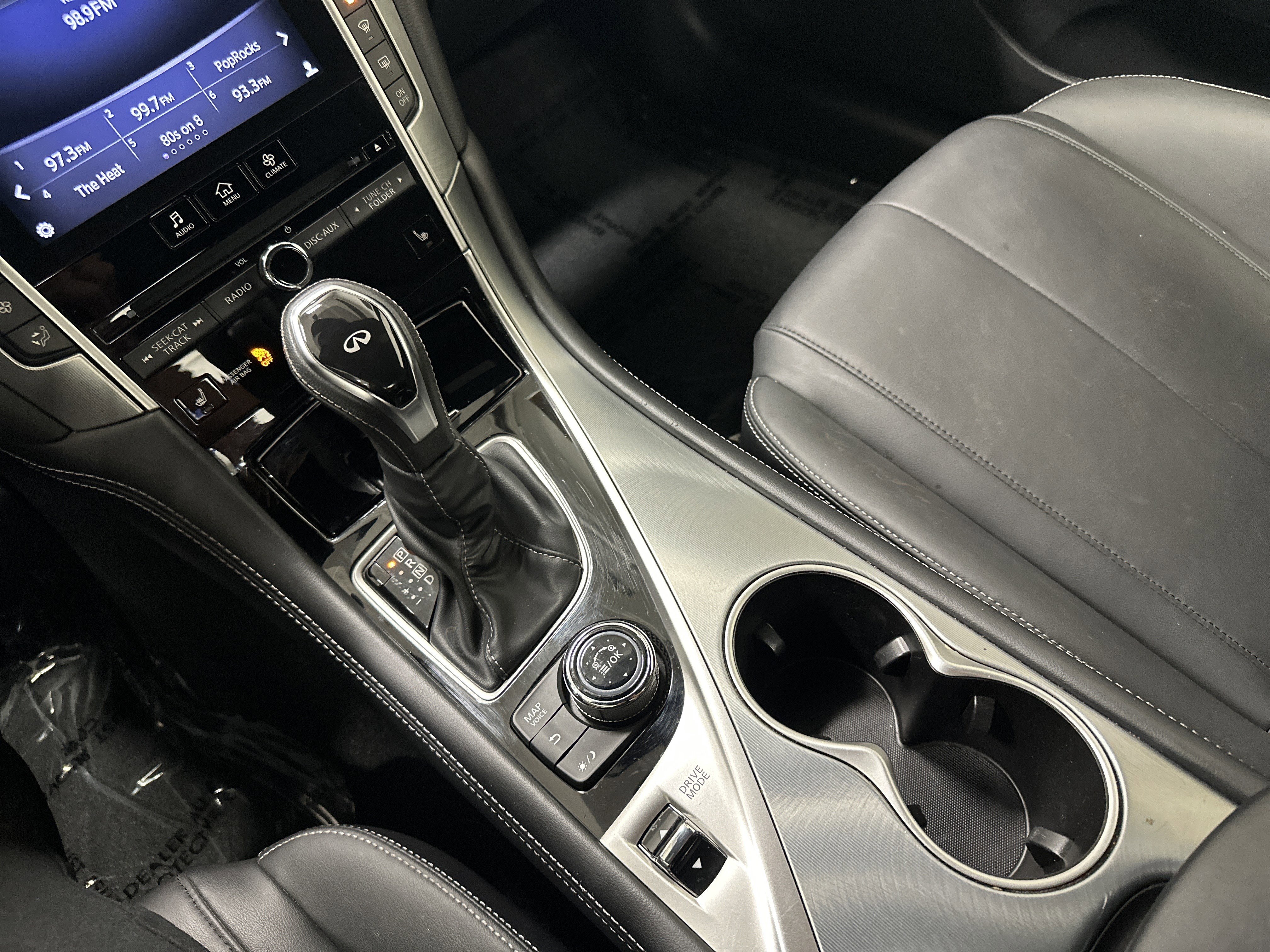 Used 2018 INFINITI Q60 3.0t Luxe w/ Sensory Package 3.0T Luxe AWD/4WD image 26