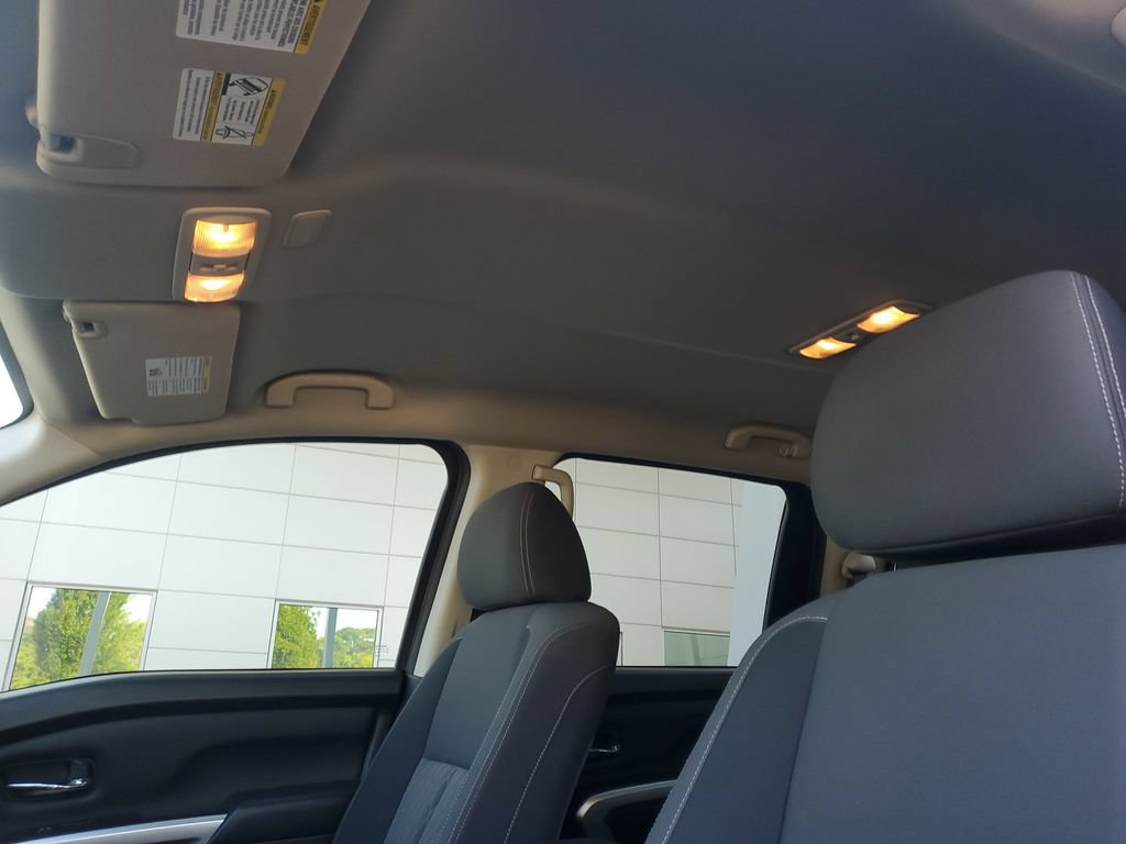 Certified 2024 Nissan Titan SV AWD/4WD image 16