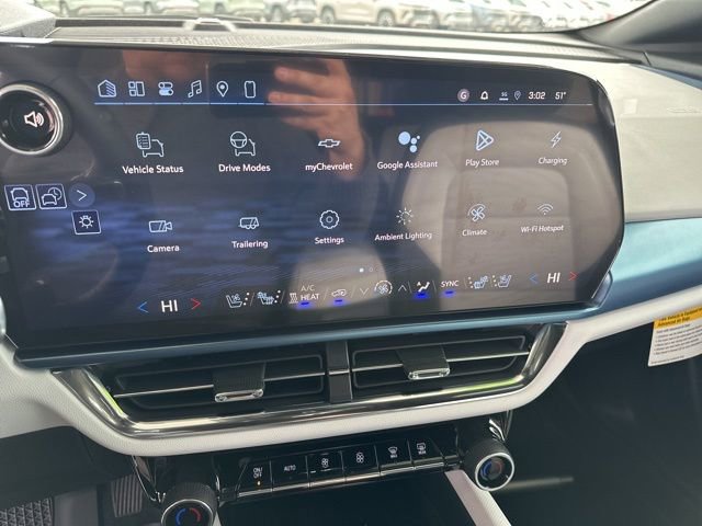 New 2026 Chevrolet Equinox EV LT w/ Convenience Package II AWD/4WD image 20