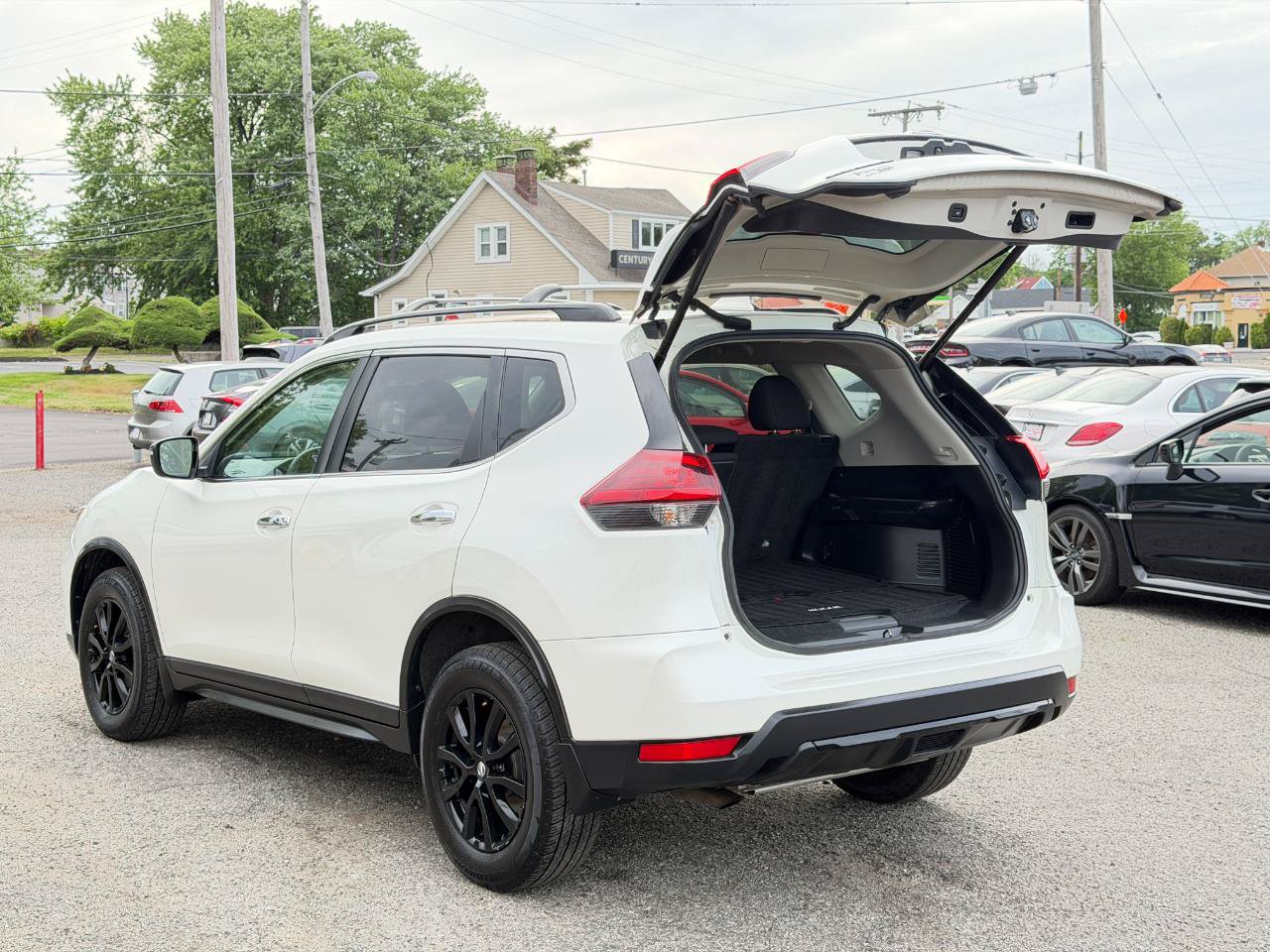 Used 2018 Nissan Rogue SV AWD/4WD image 30