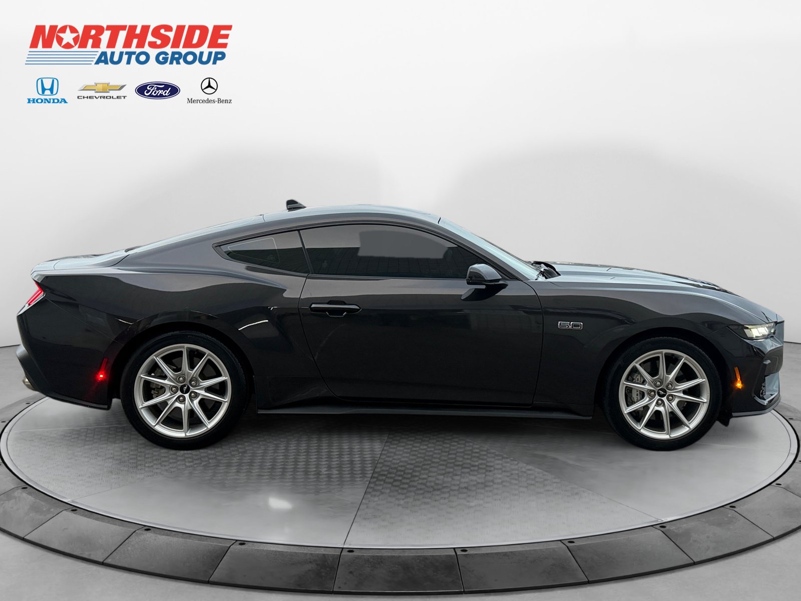 Certified 2024 Ford Mustang GT Premium RWD image 8