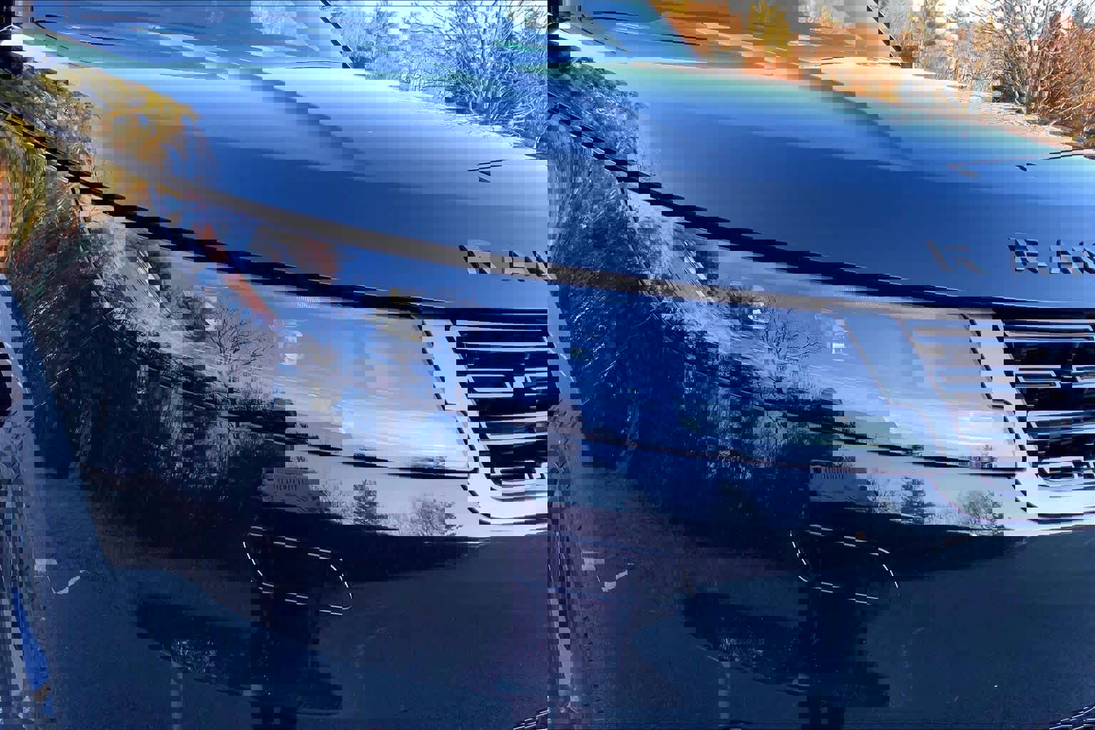 Used 2024 Land Rover Range Rover Sport SE image 25