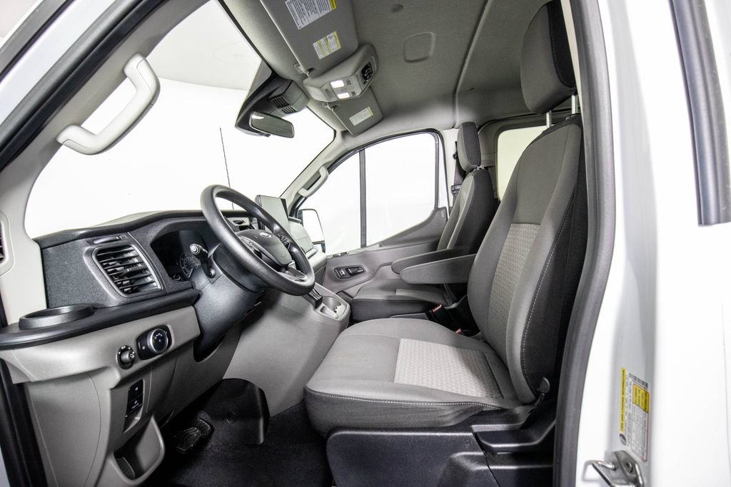 Used 2025 Ford Transit 350 XLT RWD image 7