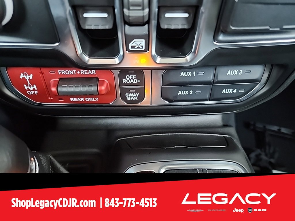 New 2025 Jeep Wrangler Unlimited Rubicon w/ Technology Group image 19