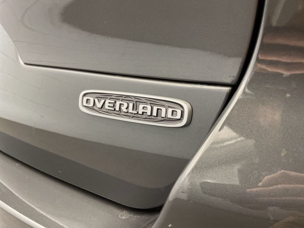 New 2025 Jeep Grand Cherokee L Overland w/ Luxury Tech Group IV AWD/4WD image 6