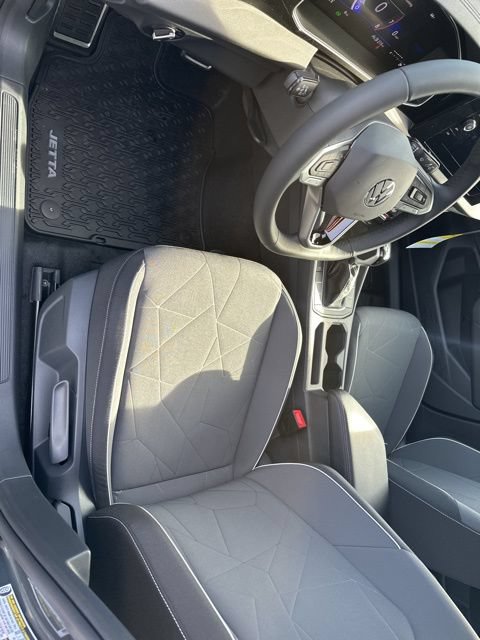 New 2026 Volkswagen Jetta Sport FWD image 9