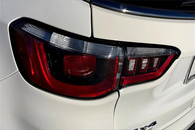 Used 2017 Jeep Compass Limited w/ Navigation Group image 32