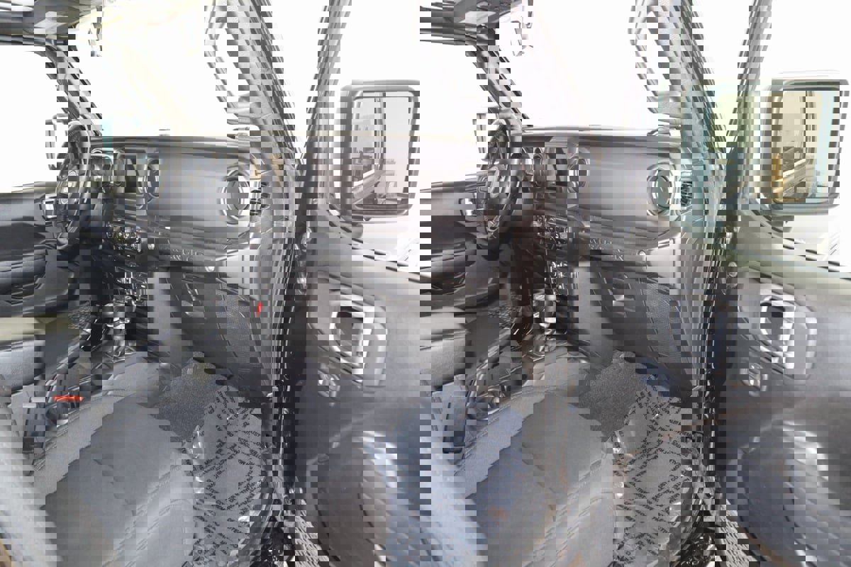 Used 2022 Jeep Wrangler Unlimited Sport image 37