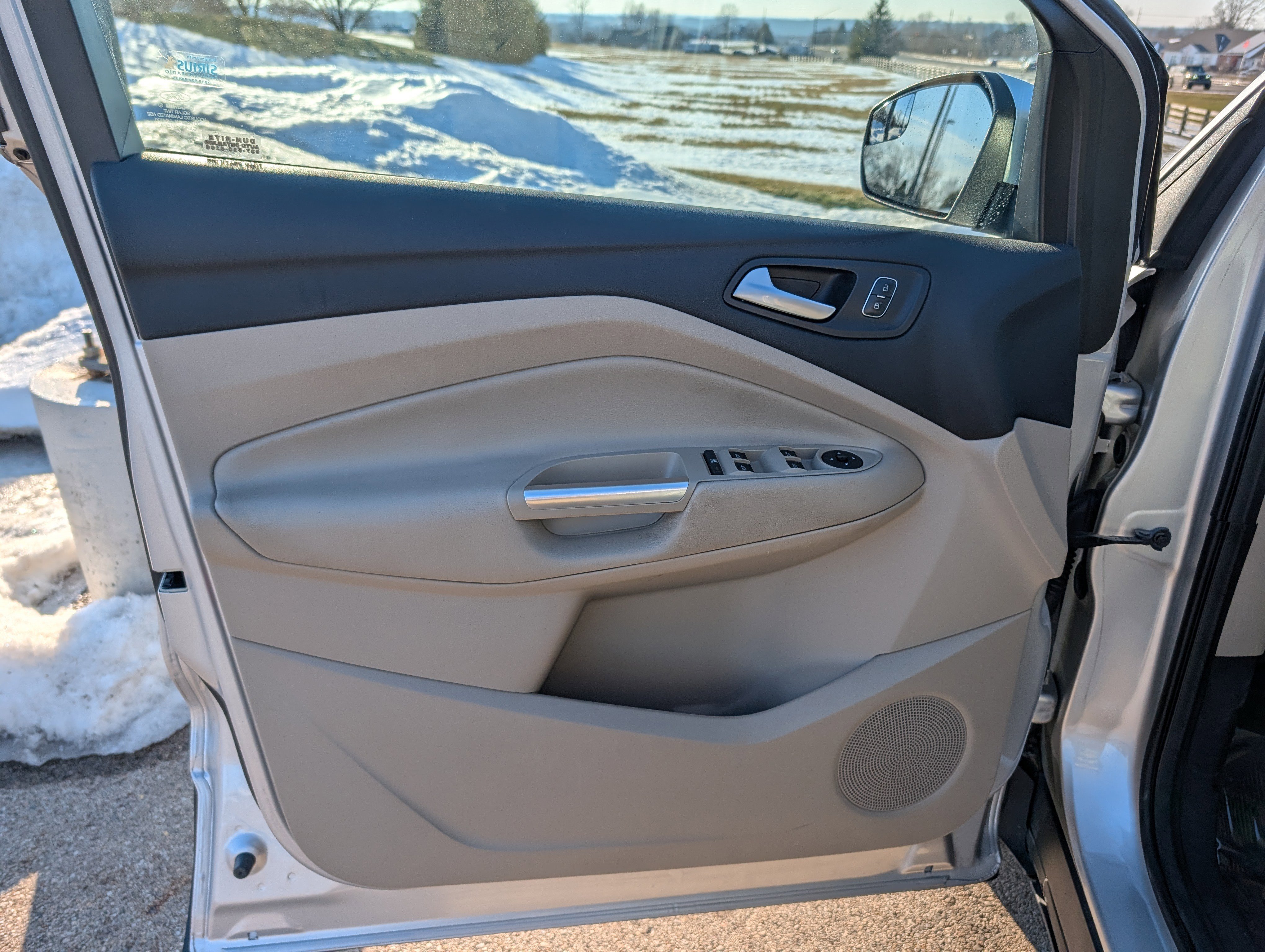 Used 2017 Ford Escape SE image 29