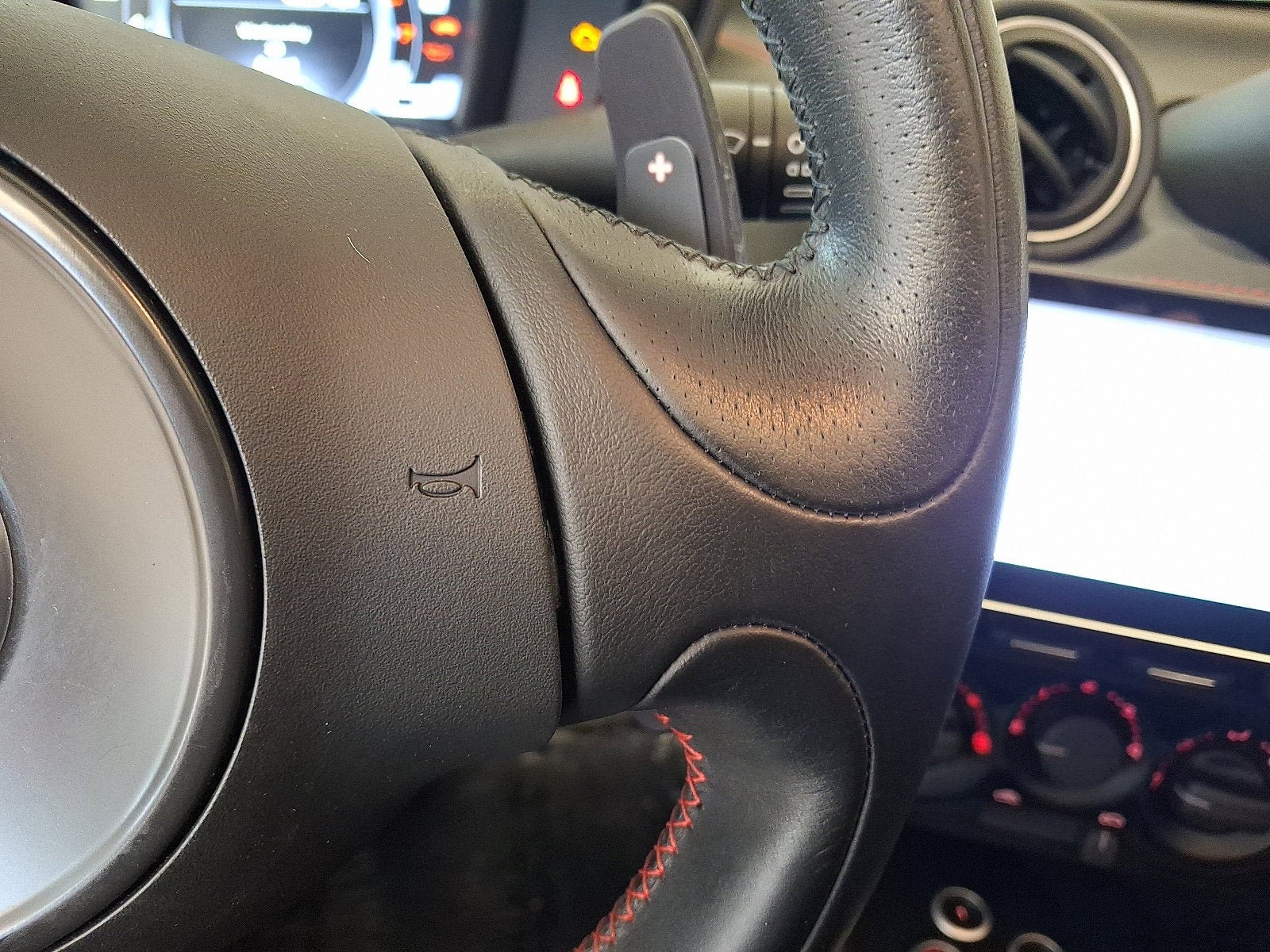 Used 2018 Alfa Romeo 4C Spider w/ Spider Track Package 3 RWD image 19