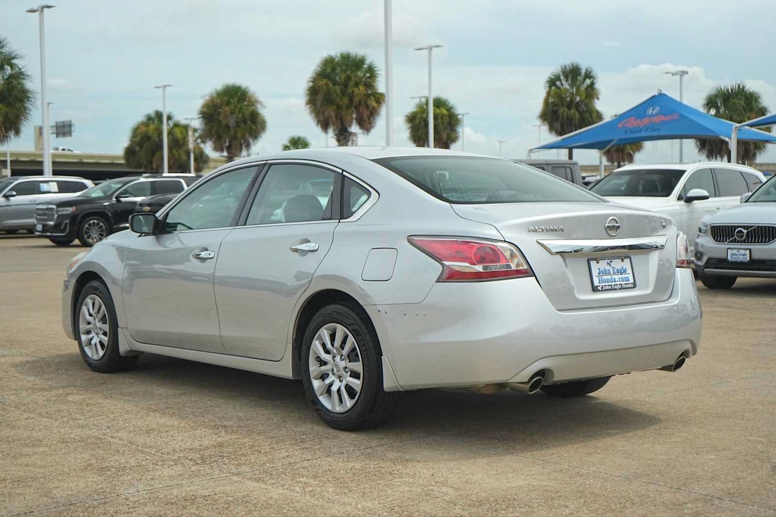 Used 2015 Nissan Altima 2.5 S w/ Power Driver Seat Package FWD image 4