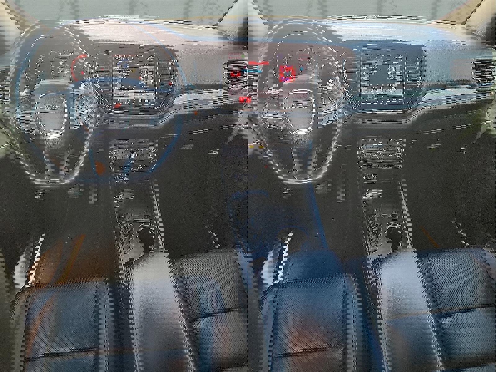 Used 2022 Dodge Durango R/T w/ Blacktop Package image 9