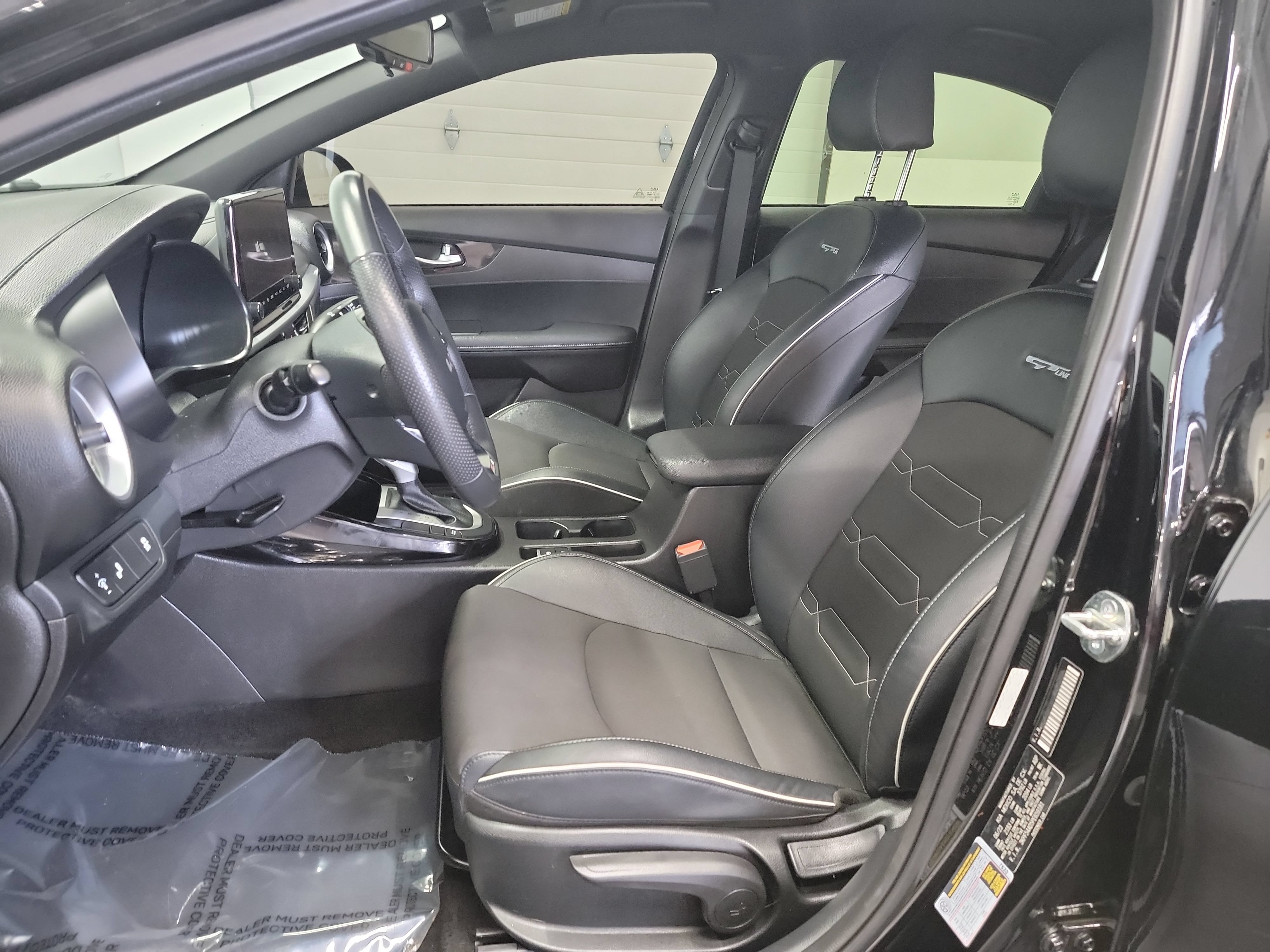 Used 2023 Kia Forte GT-Line w/ GT-Line Technology Package FWD image 12