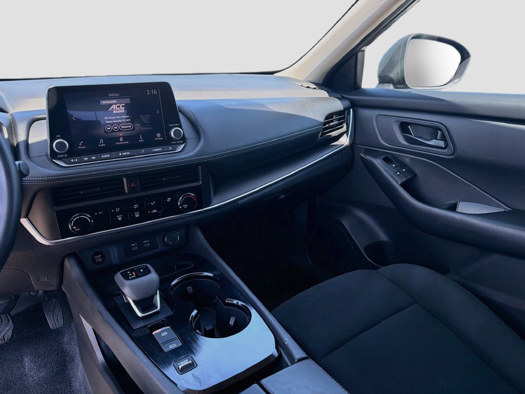 Used 2025 Nissan Rogue S FWD image 21