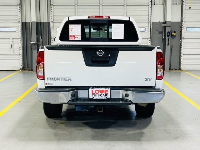 Used 2019 Nissan Frontier SV image 16