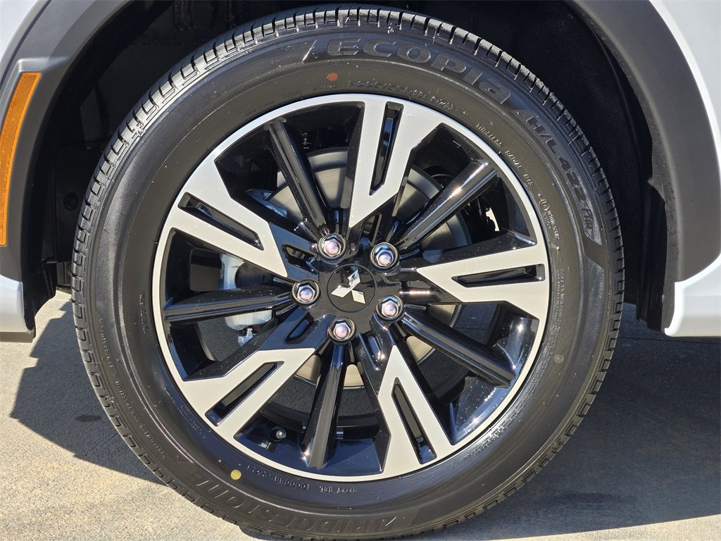 New 2026 Mitsubishi Eclipse Cross SEL image 9