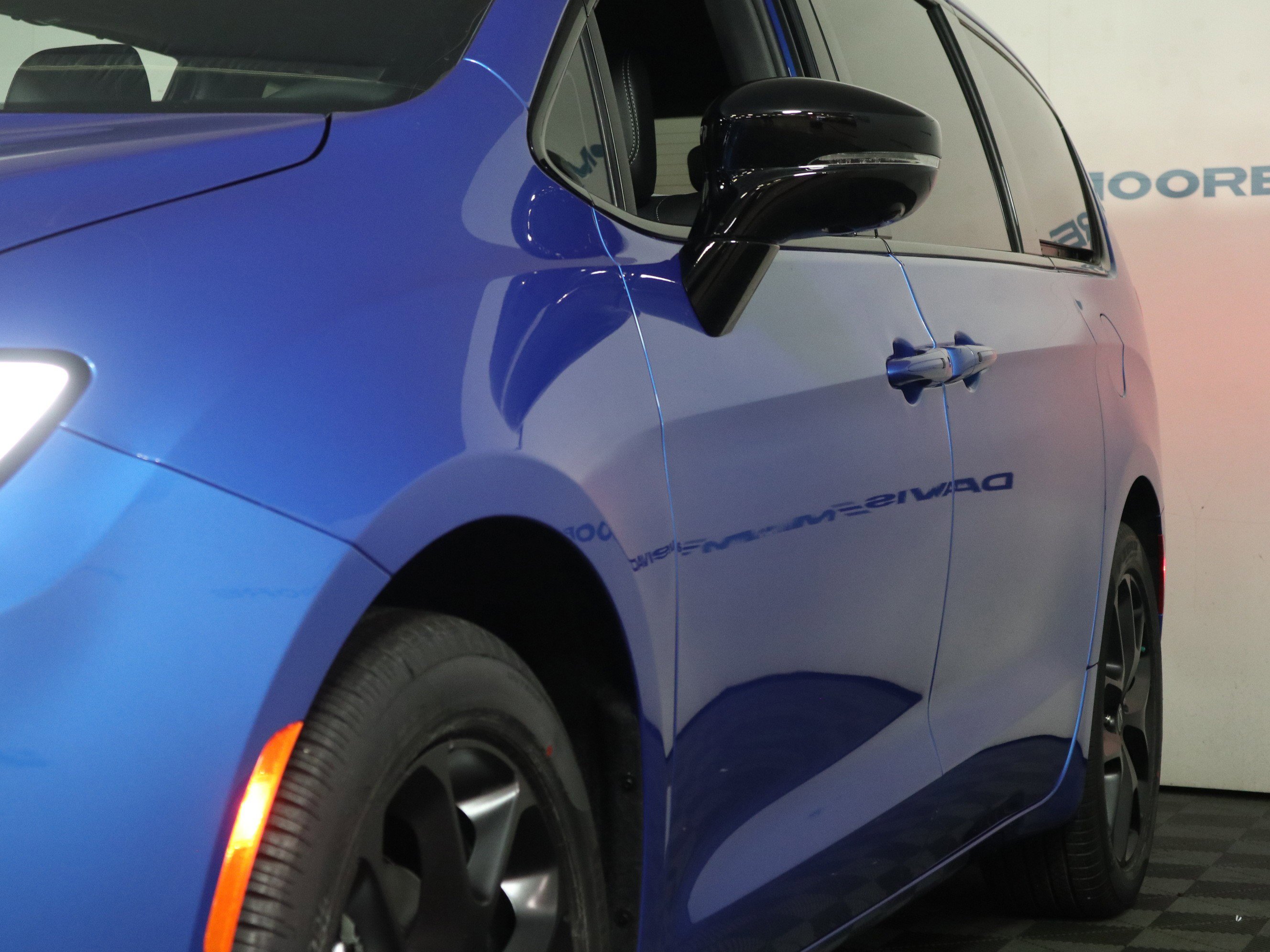 New 2026 Chrysler Pacifica Limited w/ S Appearance Package image 12