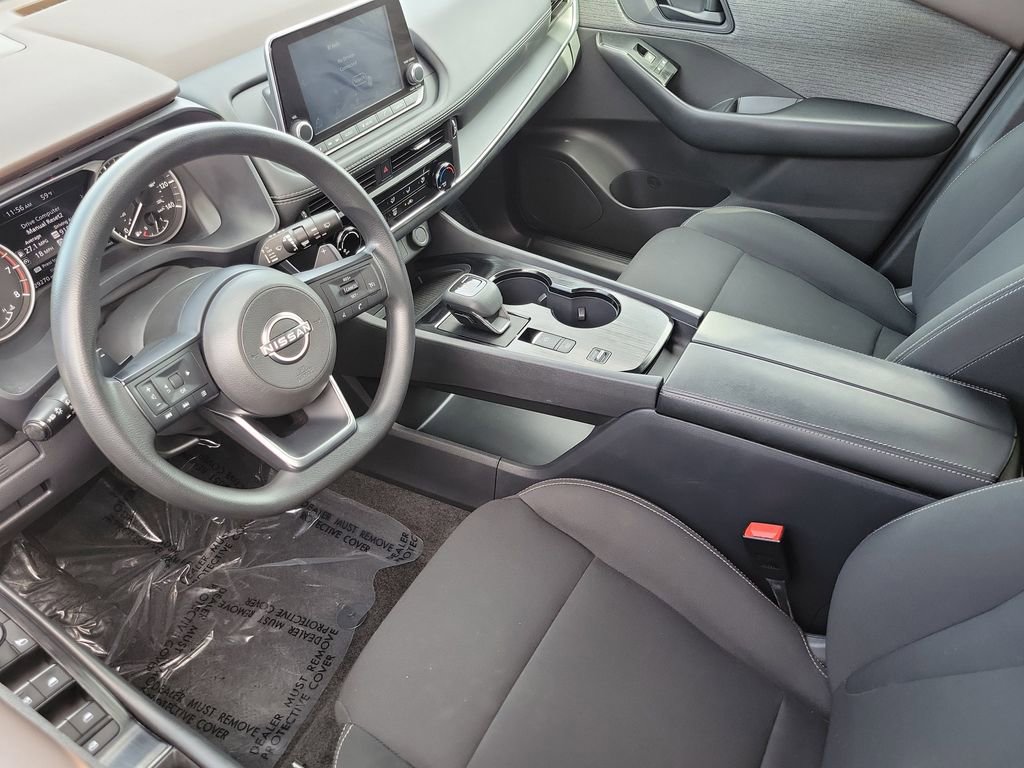 Used 2023 Nissan Rogue S FWD image 4