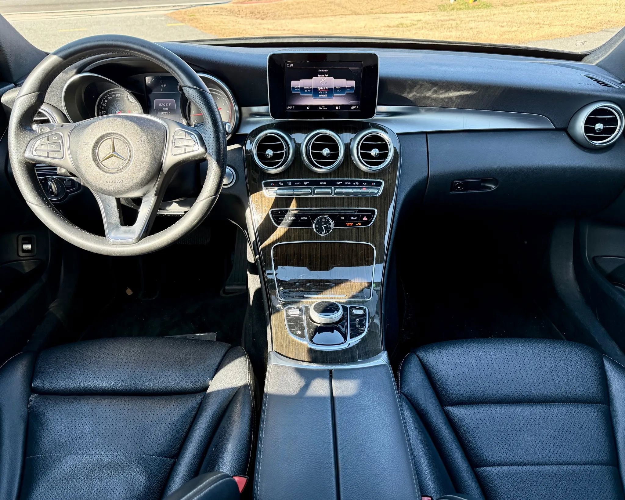 Used 2018 Mercedes-Benz C 300 Sedan w/ Premium Package image 13