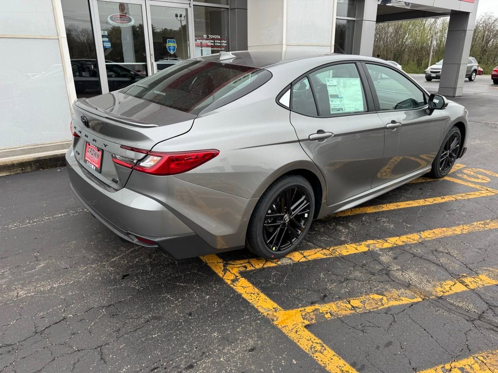 New 2026 Toyota Camry SE image 10