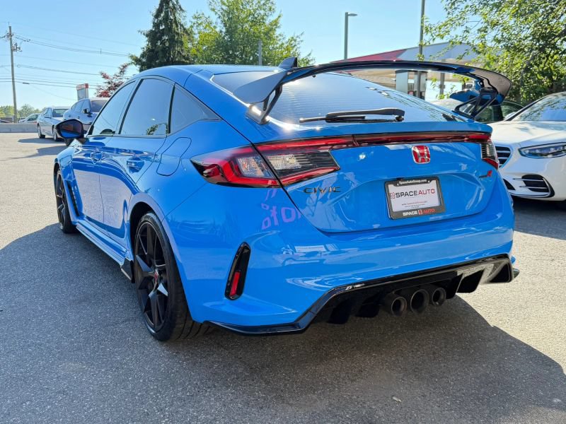 Used 2023 Honda Civic Type R image 8