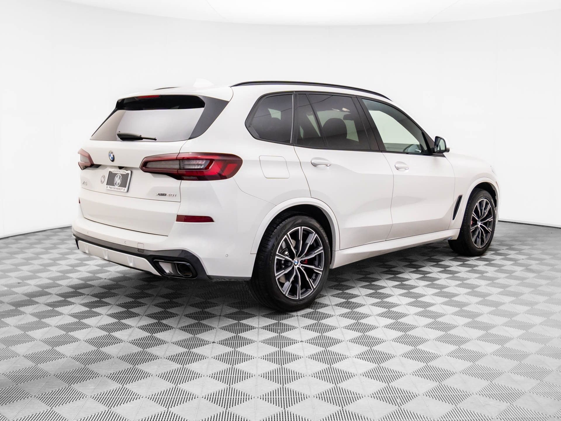 Used 2023 BMW X5 xDrive40i w/ M Sport Package image 5