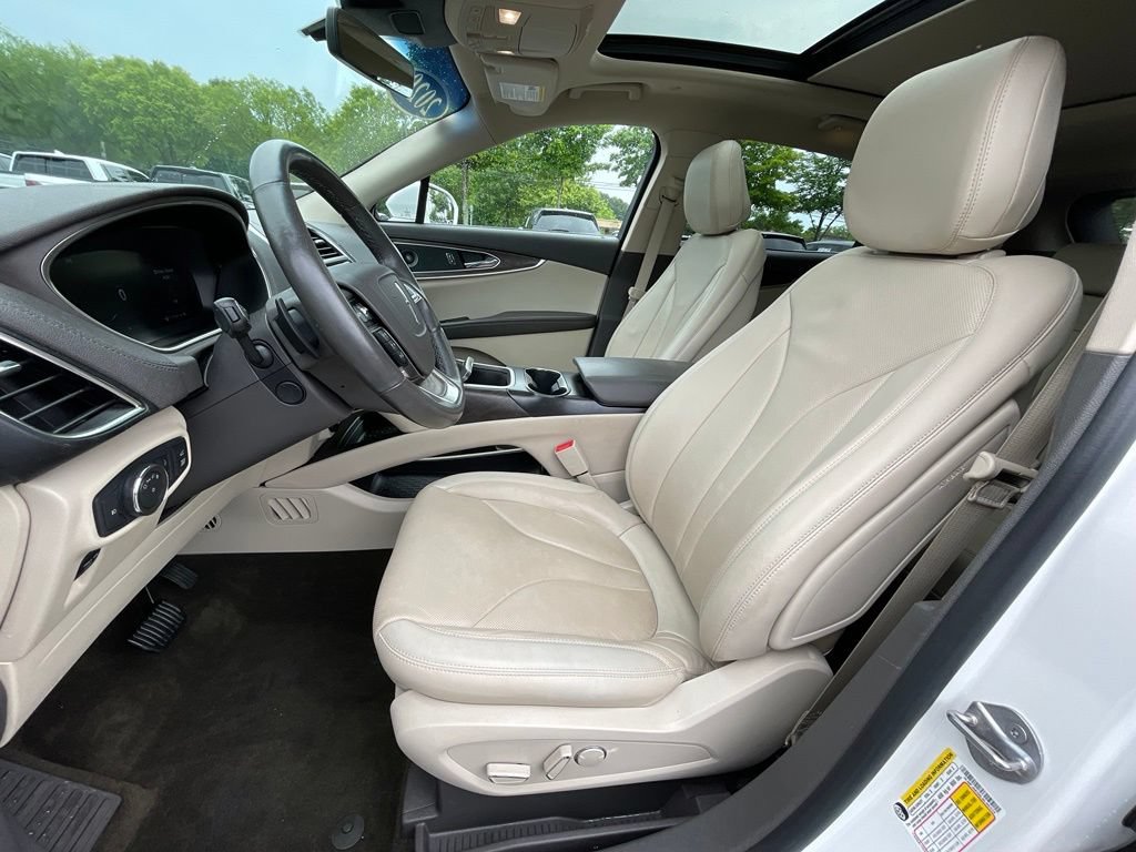 Used 2020 Lincoln Nautilus Reserve w/ Equipment Group 201A FWD image 26